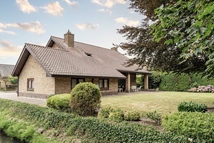 Foto 2 van Van Curlerstraat 8