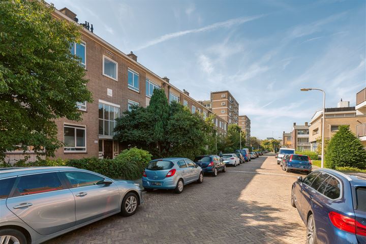 View photo 40 of Pieter Meinersstraat 20