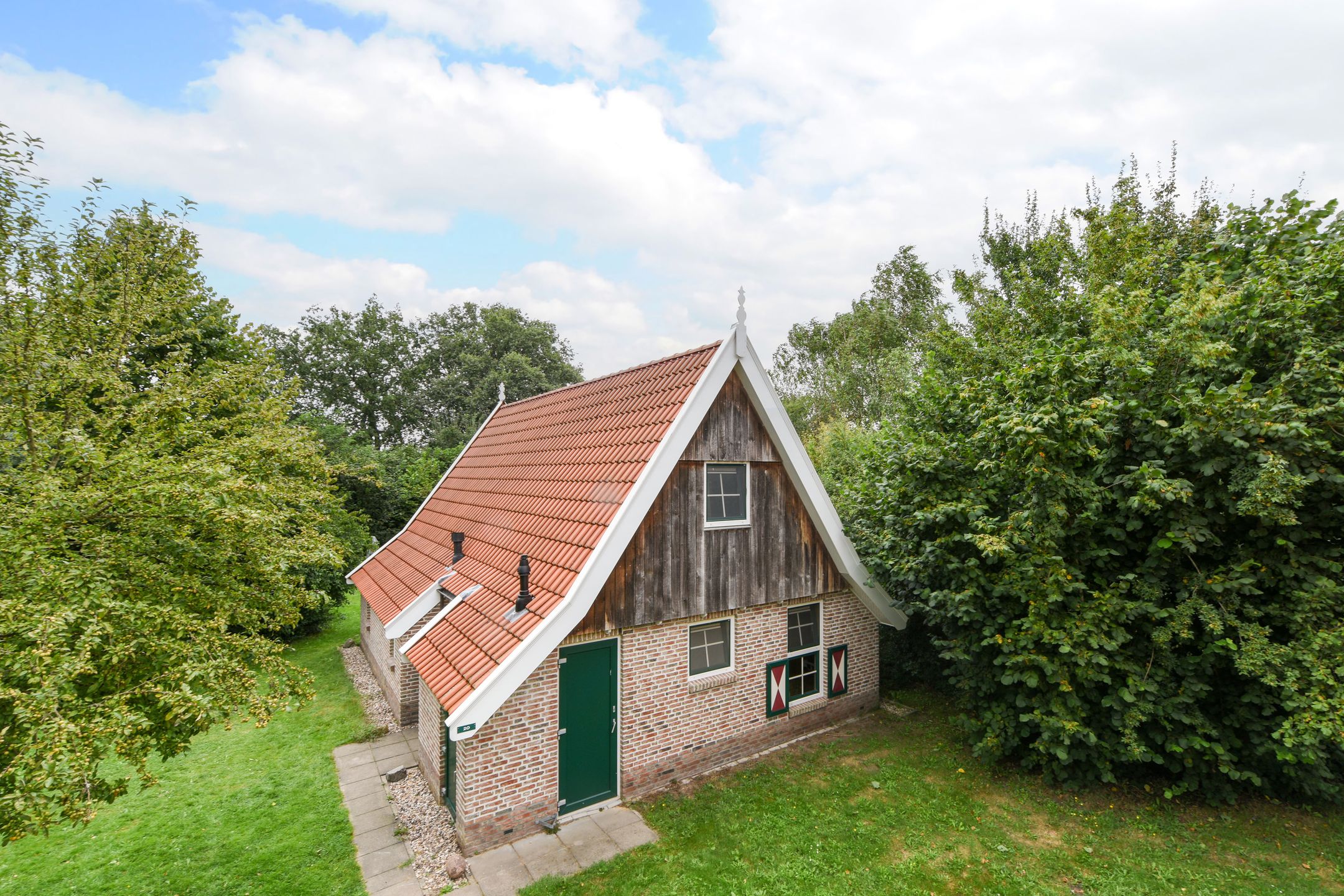 3-bedroom freehold villa in Haarle (Gem. Hellendoorn) — photo 1 of 5