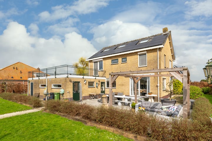 Foto 2 van Zuideinde 176