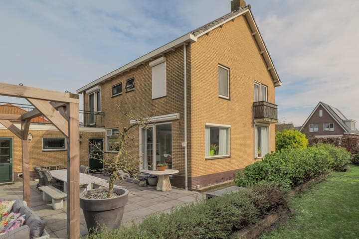 Foto 57 van Zuideinde 176