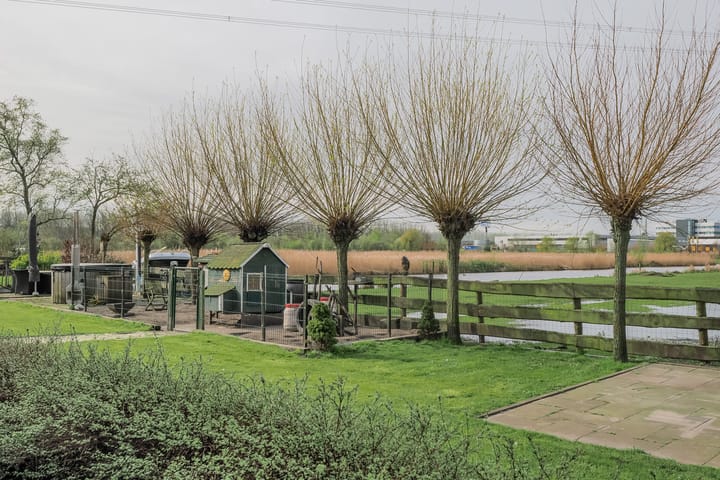 Foto 66 van Zuideinde 176