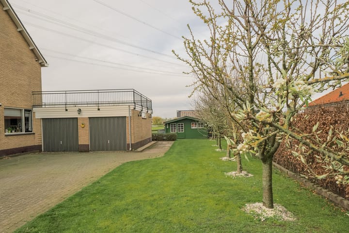 Foto 67 van Zuideinde 176