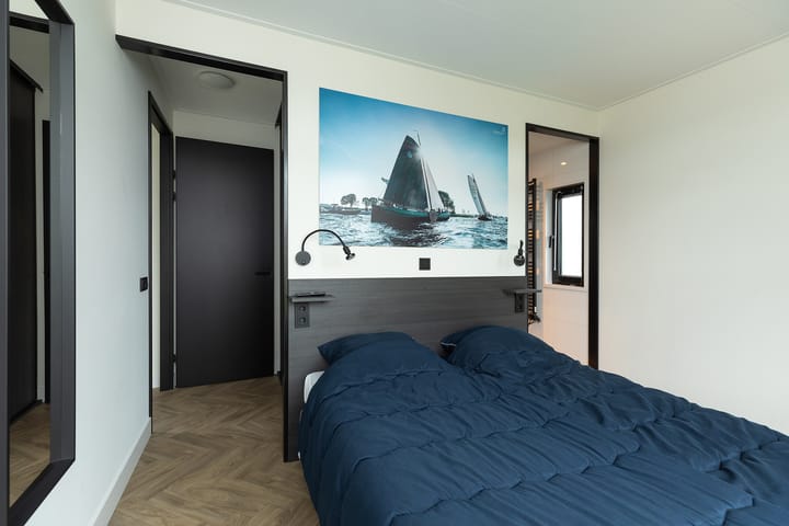 Foto 12 van Nieuw-Loosdrechtsedijk 215-CH007