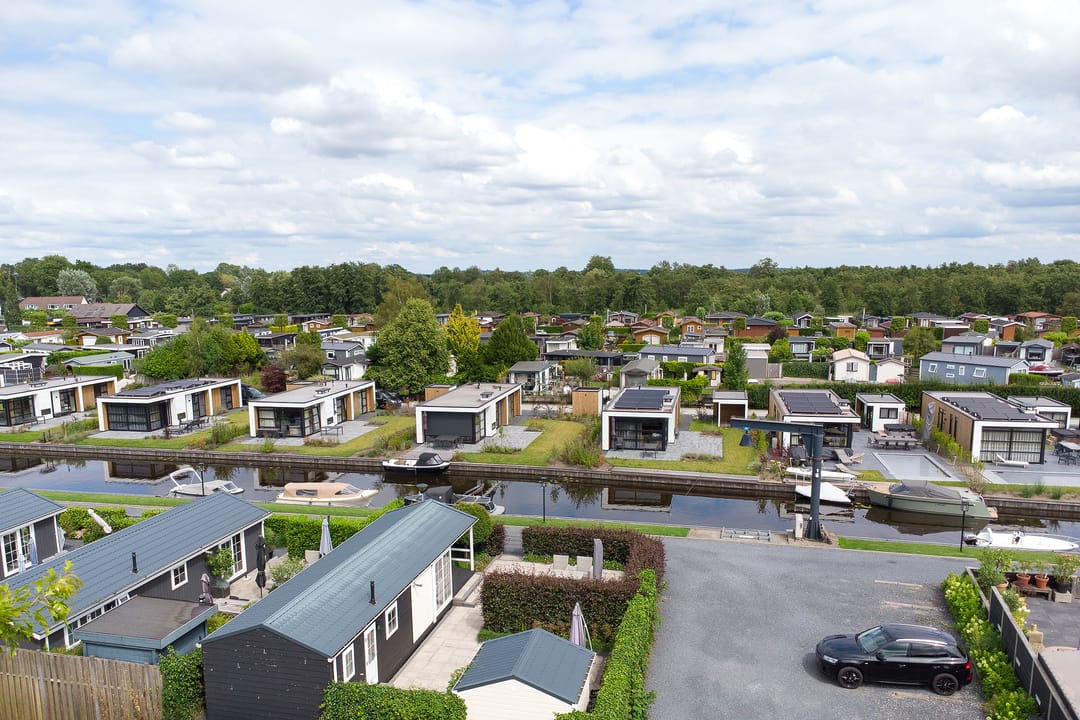 Foto 23 van Nieuw-Loosdrechtsedijk 215-CH007