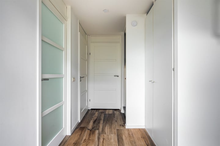 Bekijk foto 4 van Waardenburgstraat 18