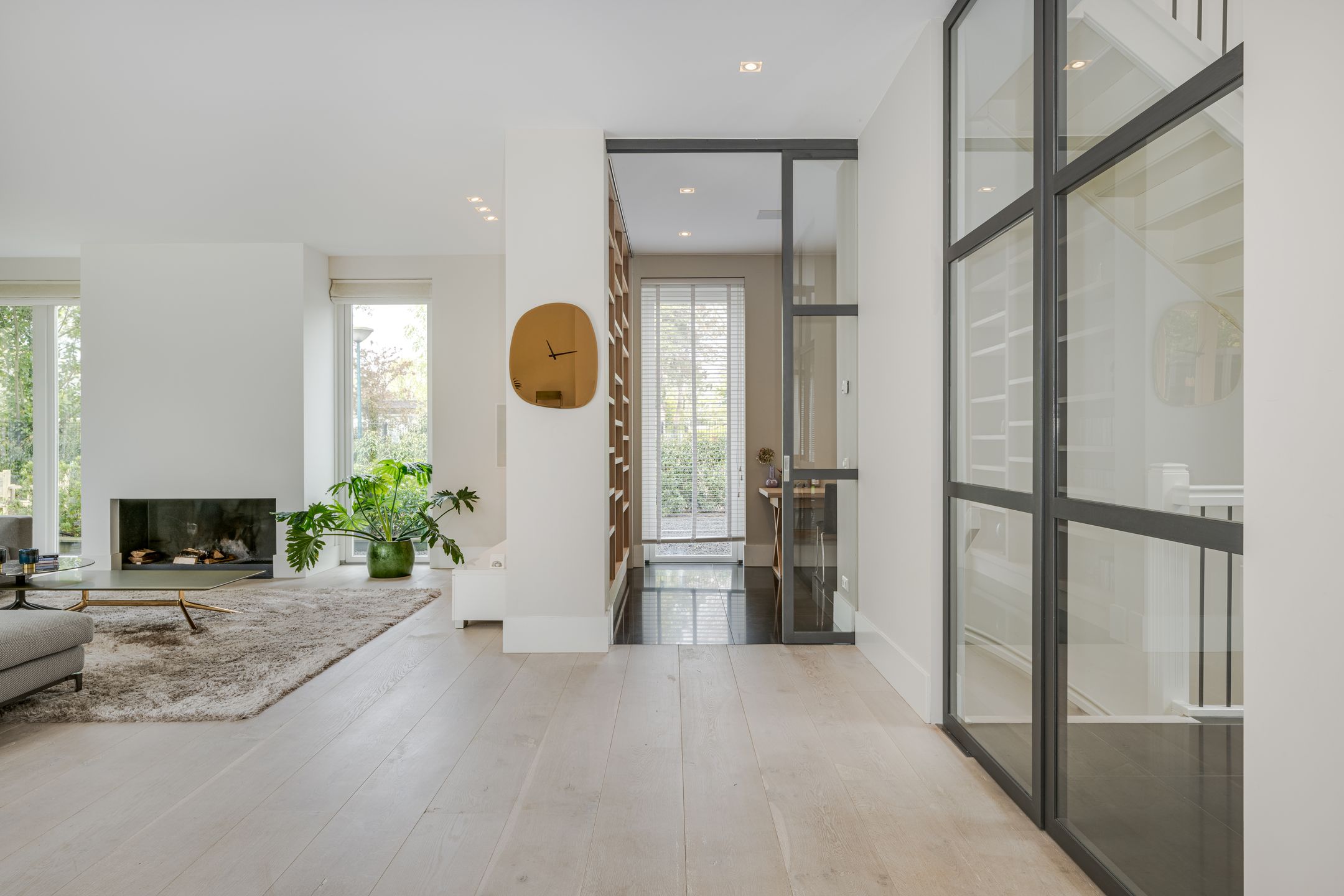 Foto 18 van van Brouchovenlaan 6