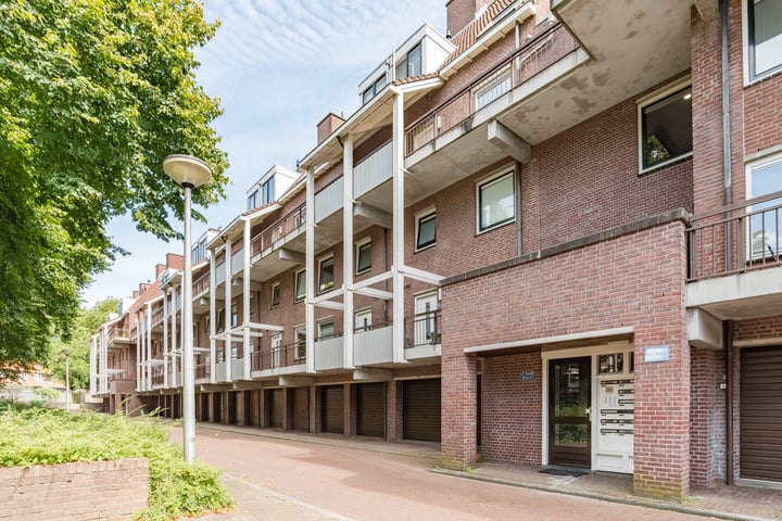 Bekijk foto 1 van Waltoren 43