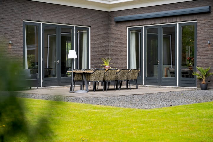 Foto 54 van van Brouchovenlaan 6