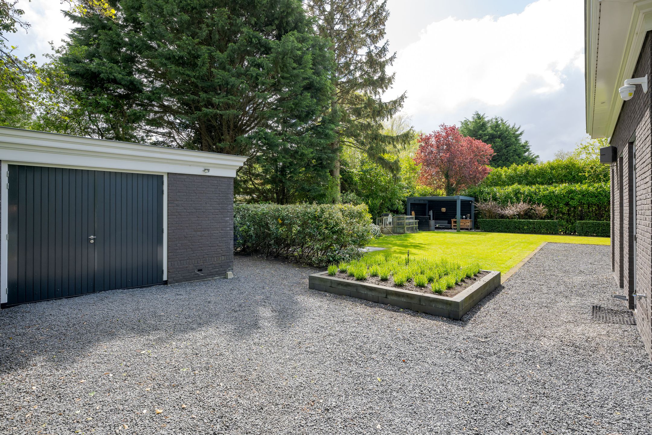 Foto 60 van van Brouchovenlaan 6