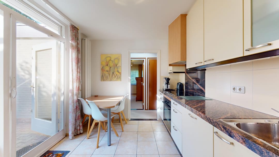 Foto 17 van Charles Beltjenslaan 2