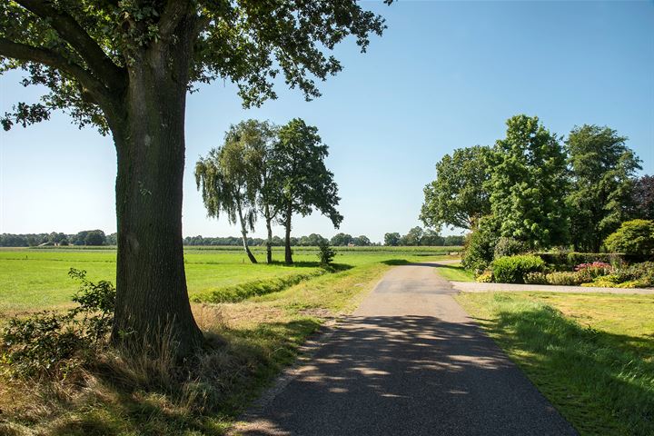 Bekijk foto 52 van Vermolenweg 49