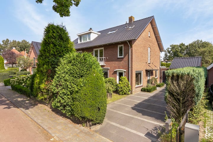 Foto 4 van Middelwijkstraat 33