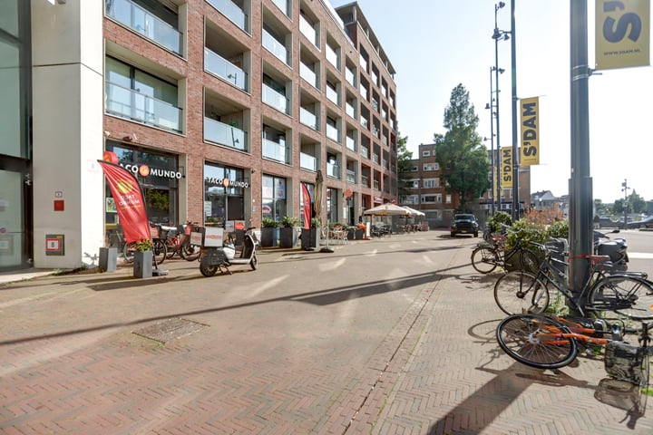 View photo 40 of Stationsplein 43