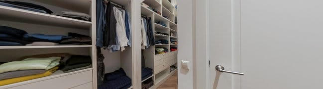 Walk-in closet