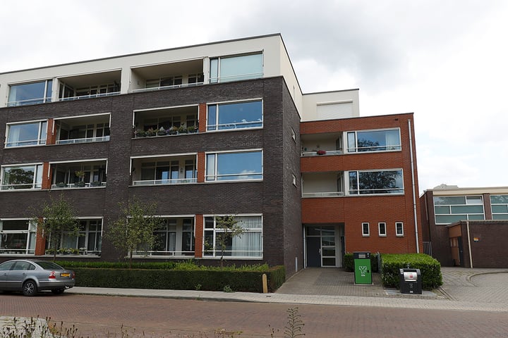 View photo 2 of Dr. Coppesstraat 12