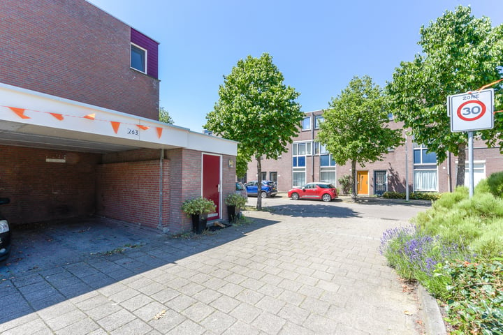 View photo 41 of Dr. J. Presserstraat 255