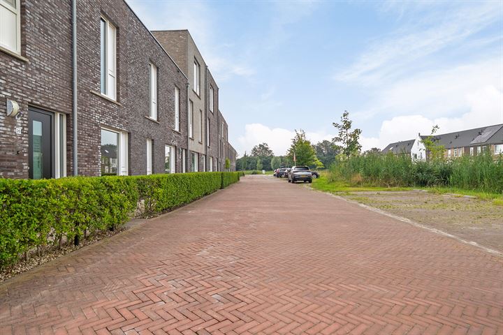 Bekijk foto 2 van Gerben Nannesstraat 27