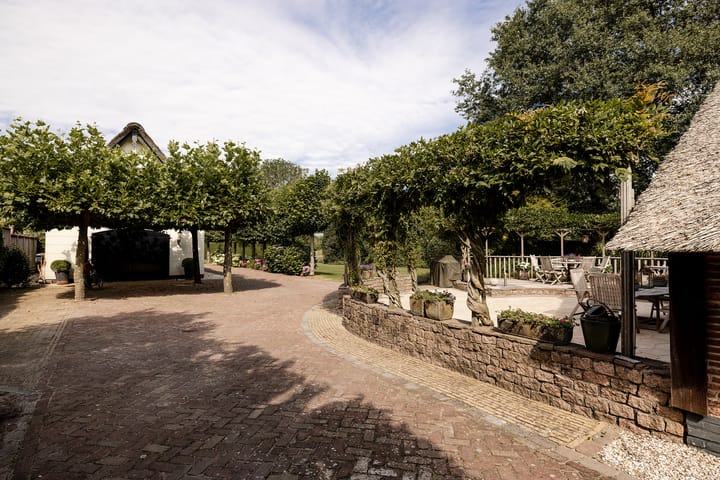 Photo 8 of Nieuw-Loosdrechtsedijk 56