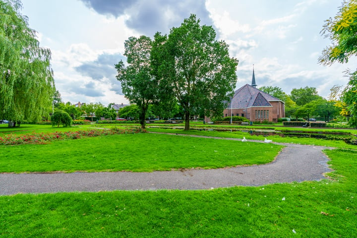 Bekijk foto 41 van Raiffeisenlaan 45-A