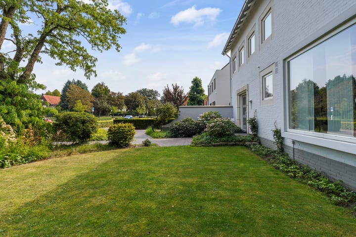 Foto 54 van Burgemeester Moonenlaan 13