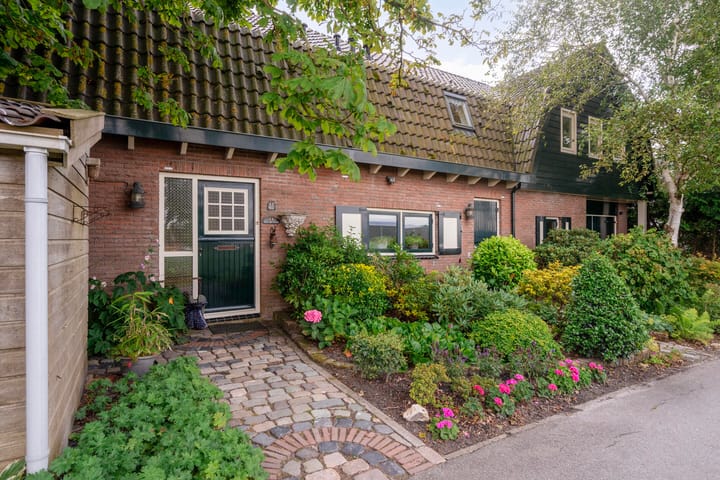 Photo 8 of Ambachtsdijk 61