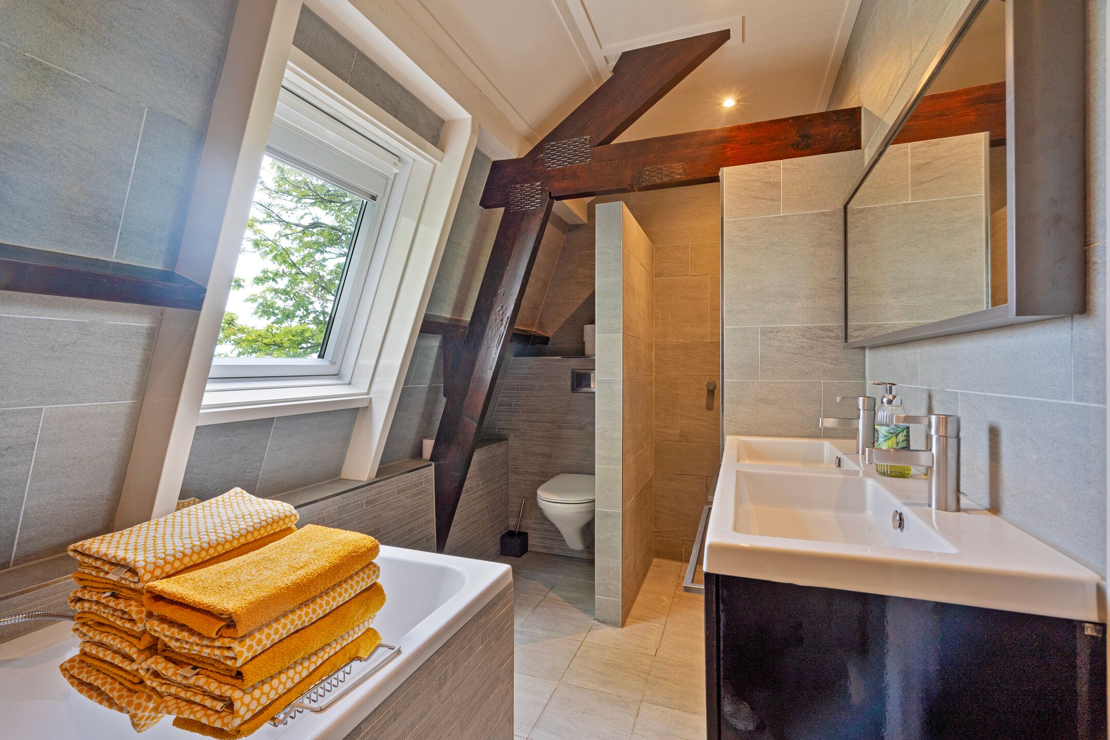 Photo 42 of Ambachtsdijk 61