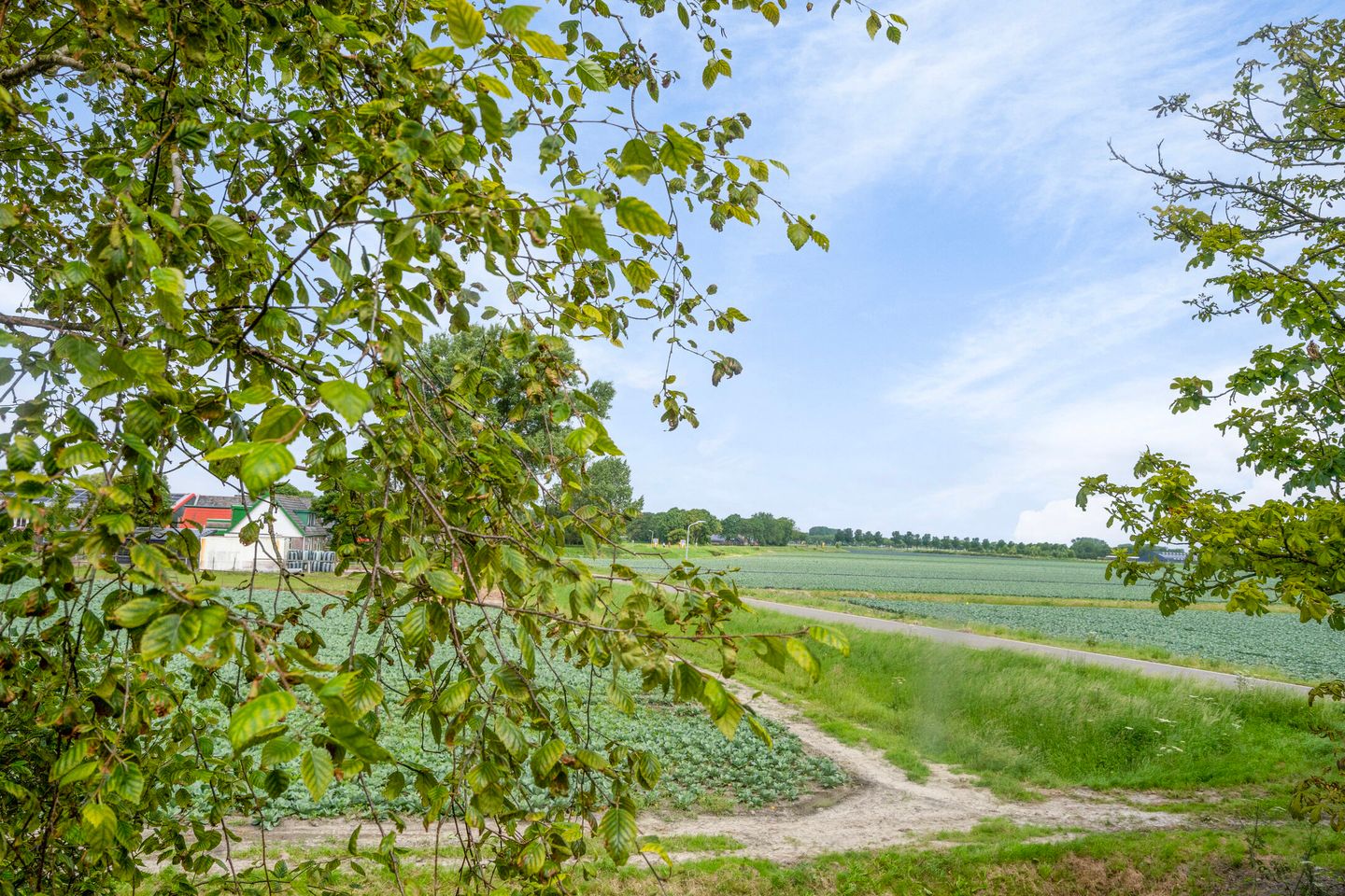 Photo 4 of Ambachtsdijk 61