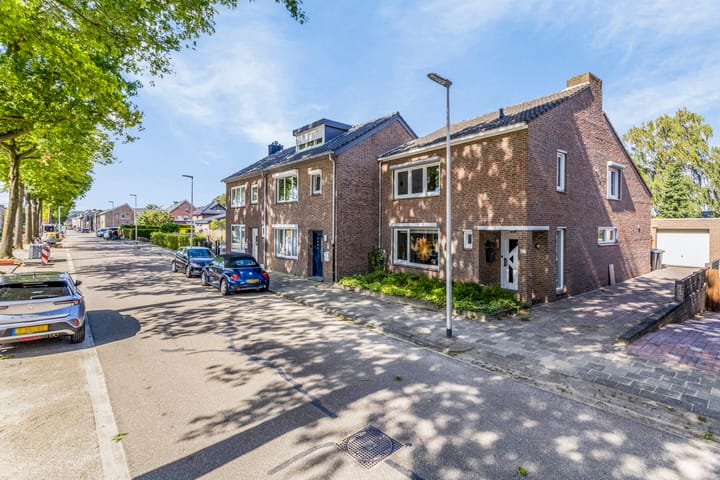 Foto 5 van Leon Biessenstraat 99