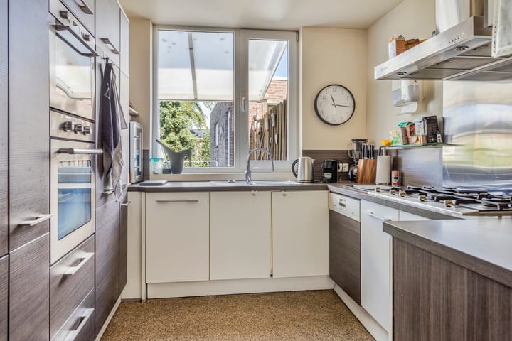 Foto 17 van Leon Biessenstraat 99