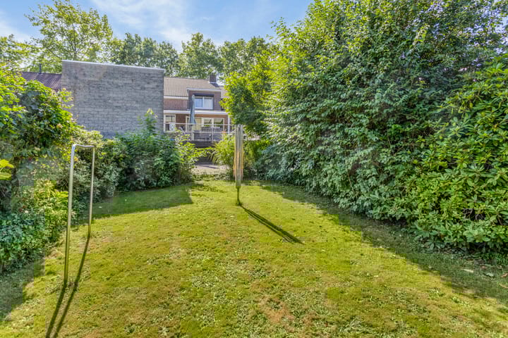 Foto 38 van Leon Biessenstraat 99