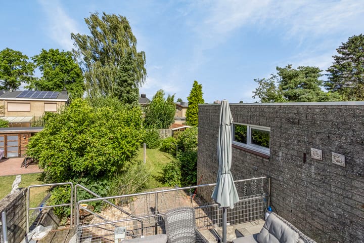 Foto 39 van Leon Biessenstraat 99