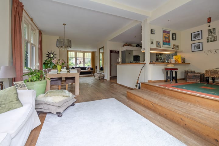 Photo 13 of Prins Bernhardlaan 33