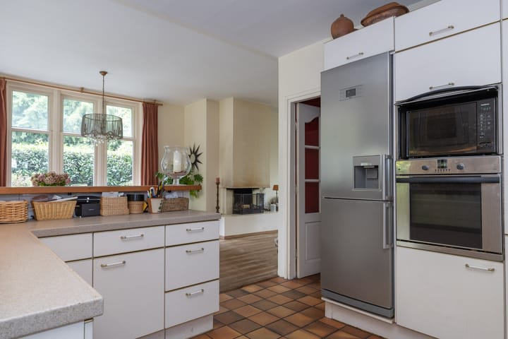 Photo 18 of Prins Bernhardlaan 33