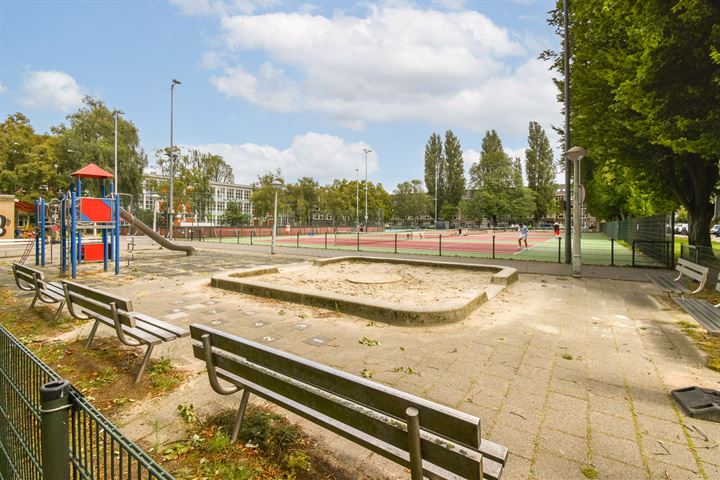 Bekijk foto 19 van Kinderdijkstraat 48-2