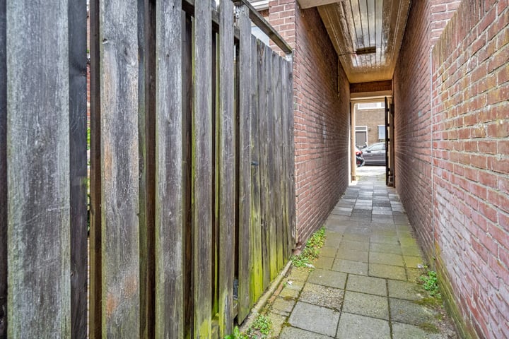 Bekijk foto 32 van Wilgenstraat 51