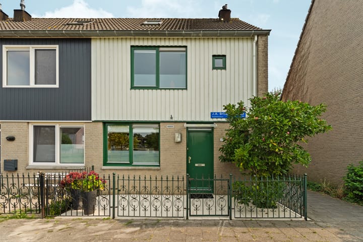 Foto 4 van J.A. Brinkmanstraat 25