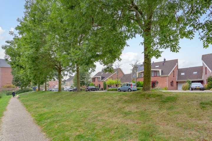 Foto 45 van Caro van Eycksingel 27