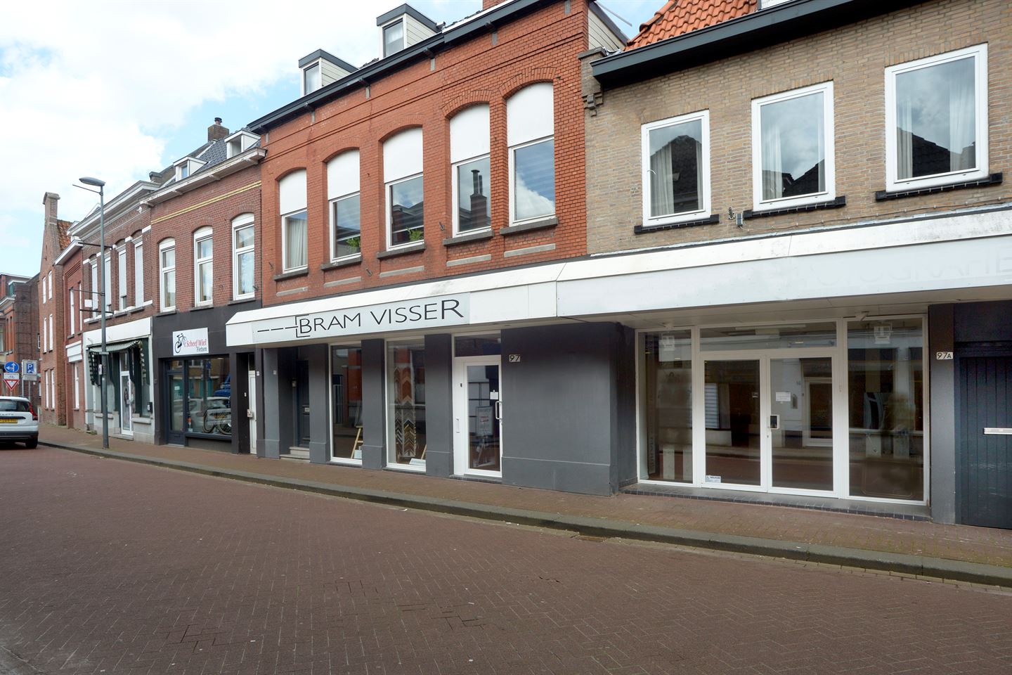 Bekijk foto 1 van Raadhuisstraat 97