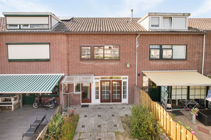 Bekijk foto 30 van Trompstraat 10