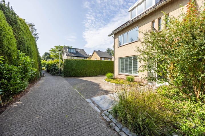 Photo 6 of Reviusstraat 34-A