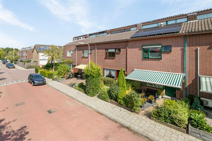 Bekijk foto 37 van Trompstraat 10