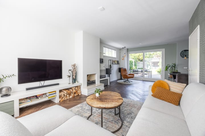 Photo 12 of Reviusstraat 34-A