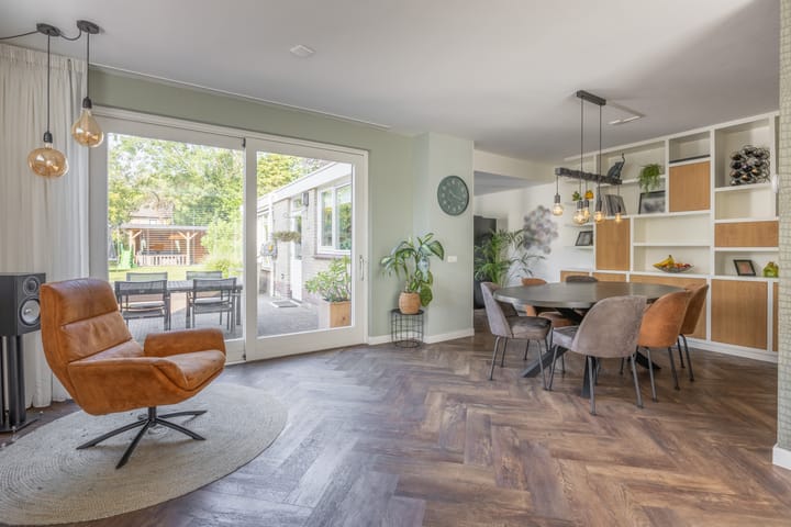 Photo 17 of Reviusstraat 34-A