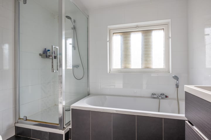 Photo 39 of Reviusstraat 34-A