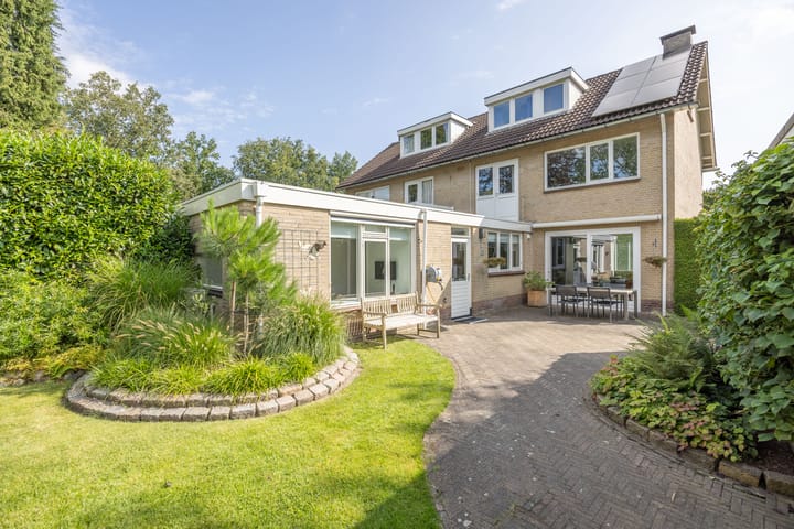 Photo 61 of Reviusstraat 34-A