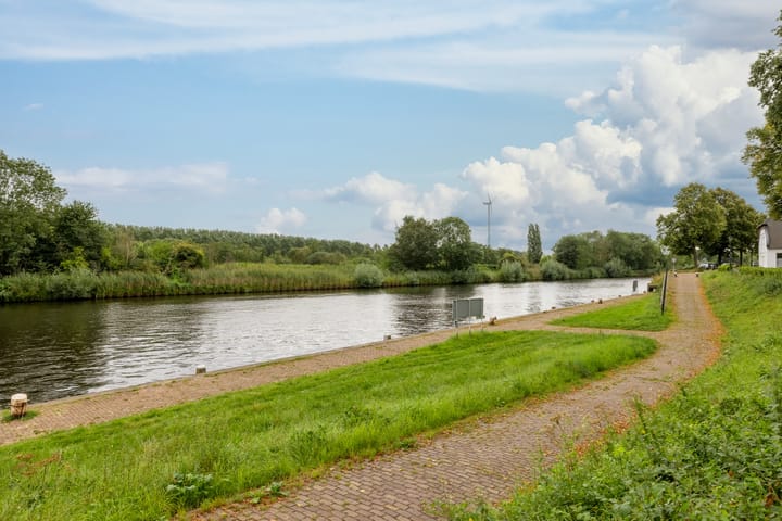 Foto 33 van Graaf van Solmsweg 59