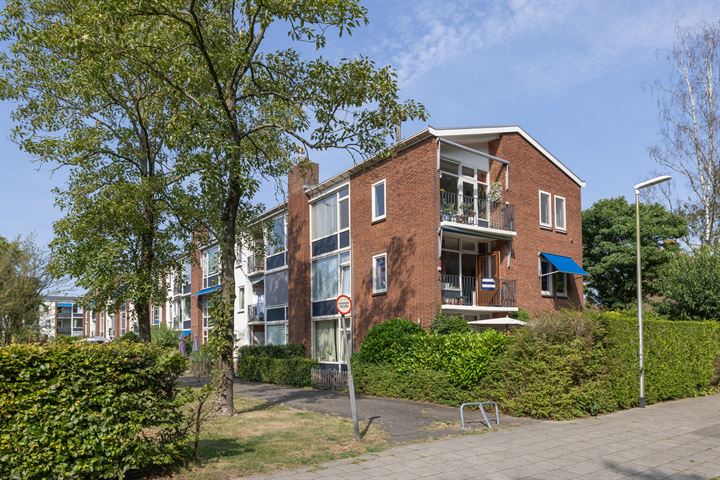 View photo 2 of Anthonie Fokkerstraat 90