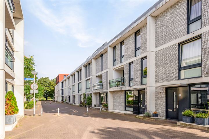 Bekijk foto 19 van Van Hoftenstraat 23