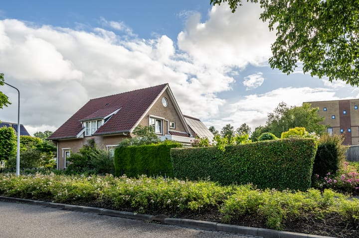 Foto 44 van Prins Bernhardlaan 145